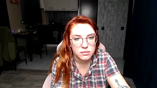 Reginasmilee online show from December 5, 2025, 12:43 am