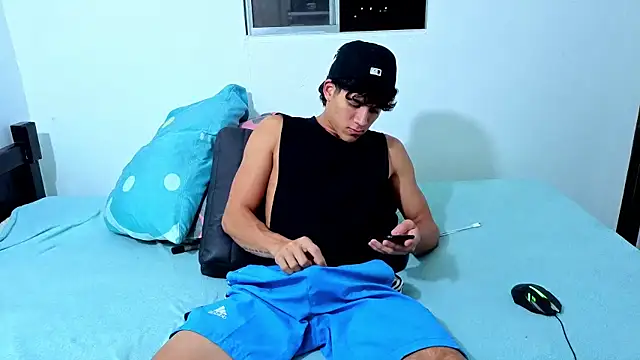 Snapshot of Noah__Dick chatting on July 6, 2026, 9:16 am Noah Dick online show from July 6, 2026, 9:16 am