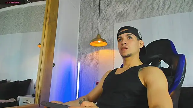 Jamexxx1  online show from June 28, 2026, 9:54 pm