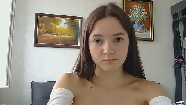 Snapshot of lole_di chatting on August 8, 2026, 2:57 pm lole di online show from August 8, 2026, 2:57 pm