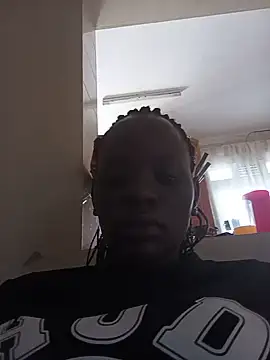 Snapshot of Lenny1swee chatting on July 14, 2026, 1:28 pm Lenny1swee online show from July 14, 2026, 1:28 pm