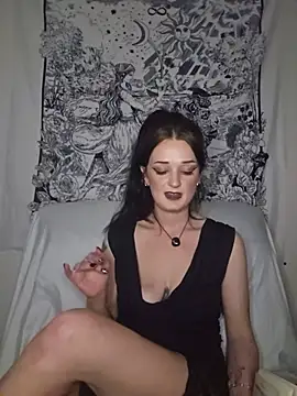 bloom-violetmoon online show from July 16, 2026, 12:46 pm