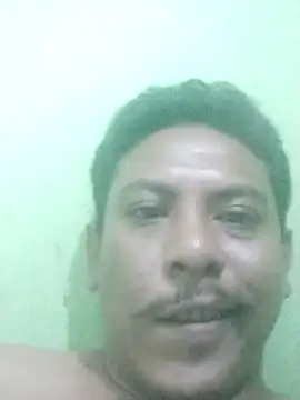 Snapshot of Honeyboy2026 chatting on July 21, 2026, 10:55 pm Honeyboy2026 online show from July 21, 2026, 10:55 pm