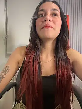 Snapshot of YanaRous_ chatting on July 30, 2026, 3:16 am YanaRous online show from July 30, 2026, 3:16 am
