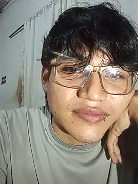 LovePB2 online show from July 19, 2026, 6:22 am