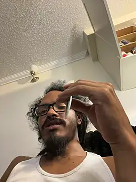 peachxpatron98 online show from July 17, 2026, 4:15 pm