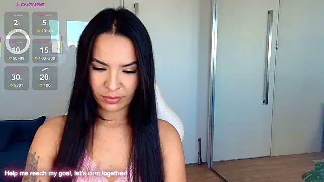 Snapshot of Grace_Colllins chatting on August 5, 2026, 11:48 am Grace Colllins online show from August 5, 2026, 11:48 am