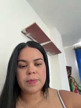 Snapshot of AliceStarshine chatting on July 6, 2026, 3:03 pm AliceStarshine online show from July 6, 2026, 3:03 pm
