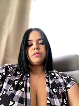 AliceStarshine online show from October 26, 2025, 4:51 pm