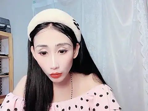 Snapshot of xiaoqq-01 chatting on July 13, 2026, 8:13 am xiaoqq-01 online show from July 13, 2026, 8:13 am