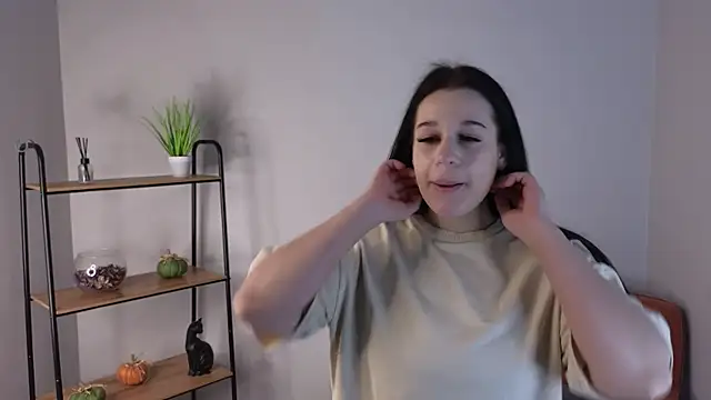 Snapshot of Lucille_Smith chatting on July 17, 2026, 9:06 am Lucille Smith online show from July 17, 2026, 9:06 am