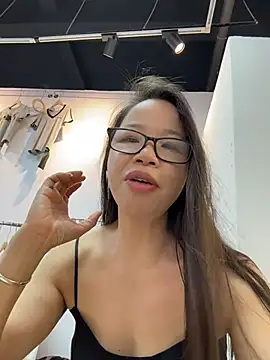 Snapshot of mimi_wife chatting on July 20, 2026, 2:08 am mimi wife online show from July 20, 2026, 2:08 am