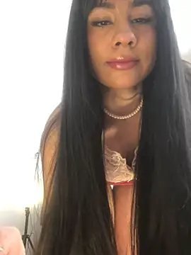 Snapshot of SelinaKat chatting on July 26, 2026, 9:32 pm SelinaKat online show from July 26, 2026, 9:32 pm
