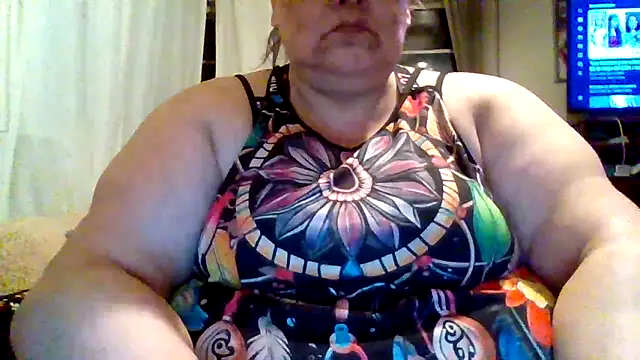 Milfcerda online show from May 29, 2026, 6:08 am