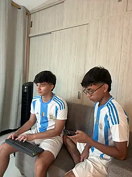 BABYYcouple online show from August 10, 2026, 1:56 am