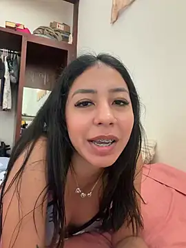 kari rive online show from July 21, 2026, 7:59 pm
