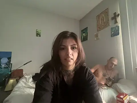 Snapshot of KnightMagick chatting on July 29, 2026, 1:32 pm KnightMagick online show from July 29, 2026, 1:32 pm