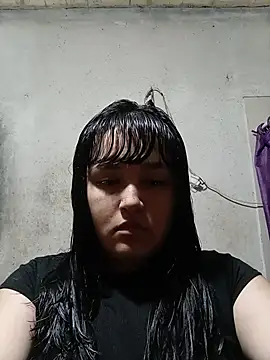 Snapshot of Luu_19 chatting on July 29, 2026, 2:05 pm Luu 19 online show from July 29, 2026, 2:05 pm