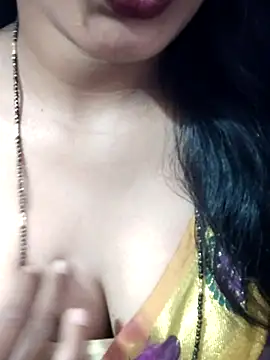 Snapshot of Ammu_Bangaram chatting on July 20, 2026, 1:24 pm Ammu Bangaram online show from July 20, 2026, 1:24 pm