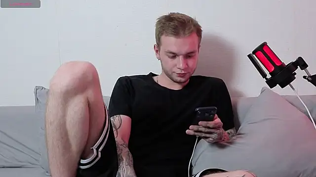 Snapshot of jxxxsti0n chatting on July 23, 2026, 5:53 pm jxxxsti0n online show from July 23, 2026, 5:53 pm