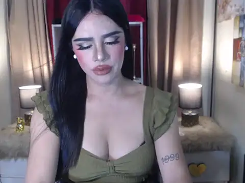 Snapshot of TsAnneNathalie chatting on July 19, 2026, 10:01 am TsAnneNathalie online show from July 19, 2026, 10:01 am