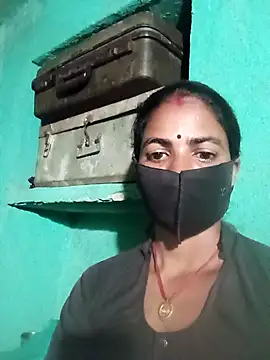 Snapshot of Suneeta2030 chatting on August 1, 2026, 4:27 pm Suneeta2030 online show from August 1, 2026, 4:27 pm