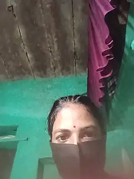 Snapshot of Suneeta2030 chatting on July 15, 2026, 2:24 pm Suneeta2030 online show from July 15, 2026, 2:24 pm