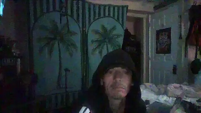 NEWHUNGBOY online show from July 18, 2026, 12:47 pm