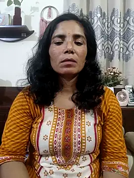 Laila-202 online show from July 21, 2026, 9:05 pm