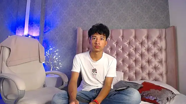 Adam Foxxx online show from July 22, 2026, 4:47 am
