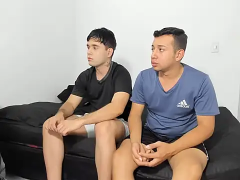 Snapshot of chicossexo02 chatting on August 1, 2026, 2:04 pm chicossexo02 online show from August 1, 2026, 2:04 pm