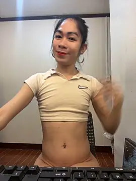 YourTSLovely online show from November 9, 2025, 7:29 pm