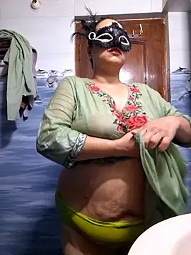 Luv swara02 online show from August 4, 2026, 4:39 am