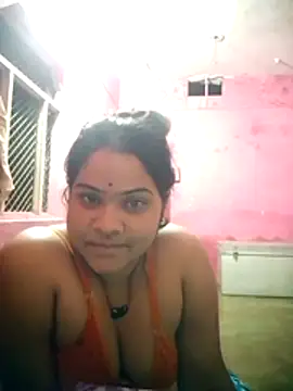 Snapshot of HotRavita389 chatting on August 2, 2026, 4:48 pm HotRavita389 online show from August 2, 2026, 4:48 pm