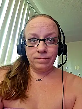 Snapshot of XxMs_StarzxX chatting on April 14, 2026, 10:04 pm XxMs StarzxX online show from April 14, 2026, 10:04 pm