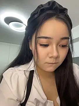 Luna-girl online show from July 21, 2026, 1:56 pm