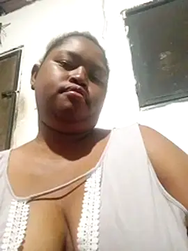 Snapshot of nailyn chatting on August 6, 2026, 10:21 am nailyn online show from August 6, 2026, 10:21 am
