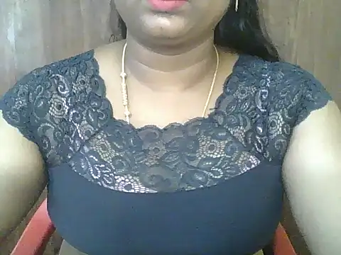 Tamil hot Shalini online show from July 24, 2026, 8:43 am
