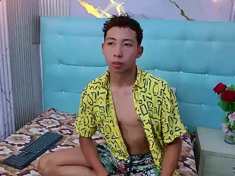 Snapshot of MOgekobig18 chatting on July 18, 2026, 11:30 am MOgekobig18 online show from July 18, 2026, 11:30 am