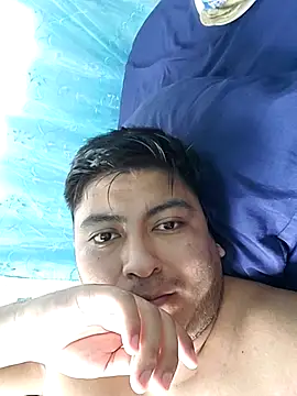Snapshot of Omar1998mejia chatting on August 3, 2026, 5:41 pm Omar1998mejia online show from August 3, 2026, 5:41 pm