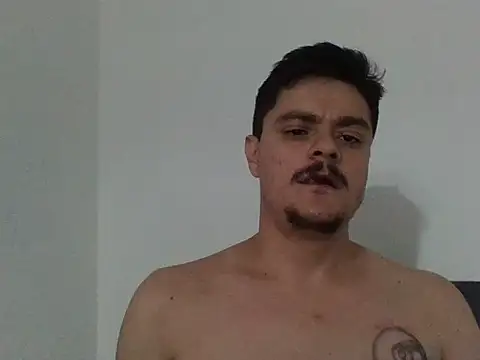 Snapshot of Novbisaf chatting on July 31, 2026, 8:50 pm Novbisaf online show from July 31, 2026, 8:50 pm