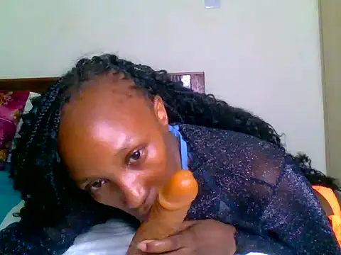 firstlady-queen online show from July 28, 2026, 6:20 pm
