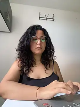 Snapshot of DaphneSky chatting on July 21, 2026, 11:06 pm DaphneSky online show from July 21, 2026, 11:06 pm