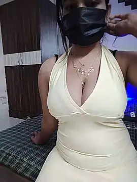 Snapshot of Maashooqaaa_girl chatting on July 22, 2026, 7:21 am Maashooqaaa girl online show from July 22, 2026, 7:21 am