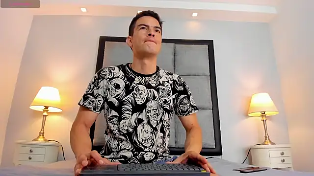 Axel wolfe online show from July 23, 2026, 6:26 pm