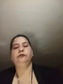 Snapshot of Cynthia186 chatting on August 2, 2026, 8:45 am Cynthia186 online show from August 2, 2026, 8:45 am