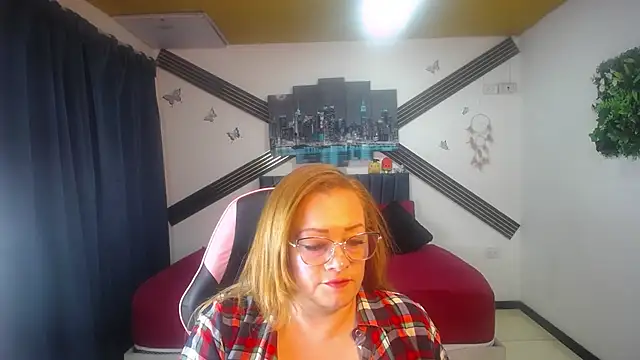 Snapshot of SharonStonn chatting on July 23, 2026, 3:26 am SharonStonn online show from July 23, 2026, 3:26 am