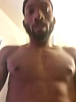 KingSizeD00033 online show from July 19, 2026, 6:37 pm