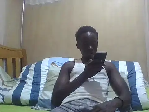 Snapshot of myles_erqt chatting on July 23, 2026, 10:17 pm myles erqt online show from July 23, 2026, 10:17 pm