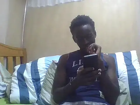 Snapshot of myles_erqt chatting on July 24, 2026, 7:43 pm myles erqt online show from July 24, 2026, 7:43 pm
